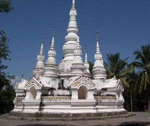 特价品质-昆明、大理、丽江、西双版纳四飞八日游（HX）