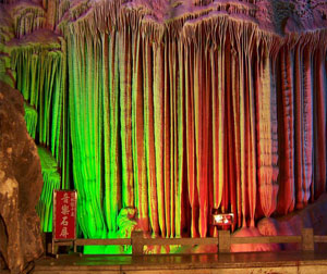 尊贵纯玩——桂林、漓江、阳朔、银子岩、蝴蝶泉、冠岩、古东瀑布双飞五日